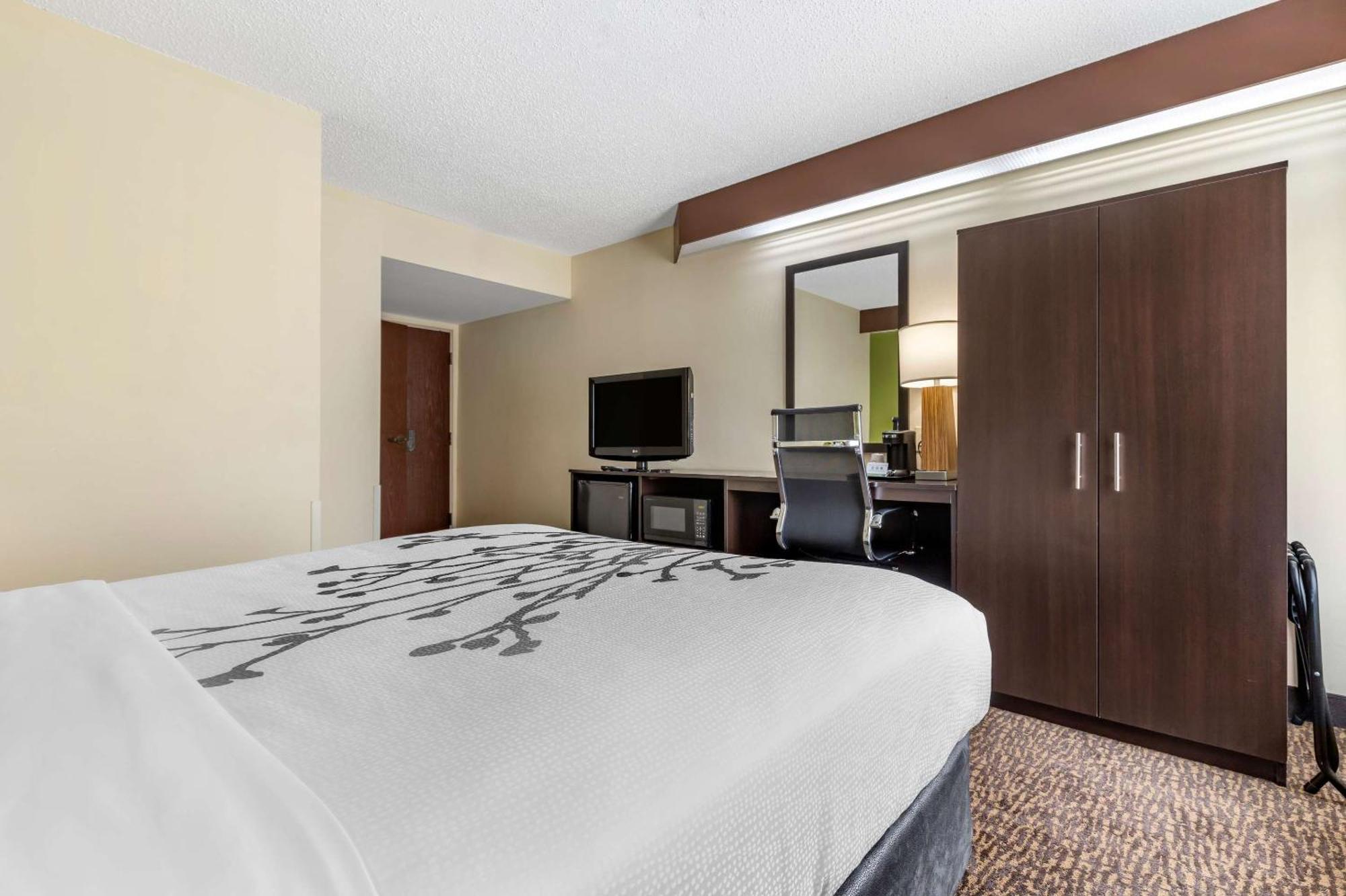 Sleep Inn Matthews-Charlotte Exterior photo